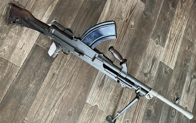 Old spec Bren Gun