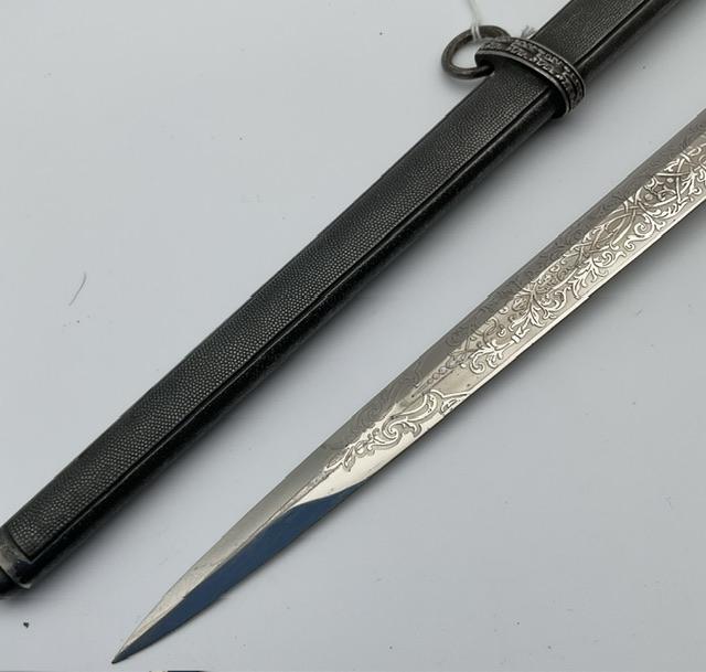 Army Dagger Etched Blade.